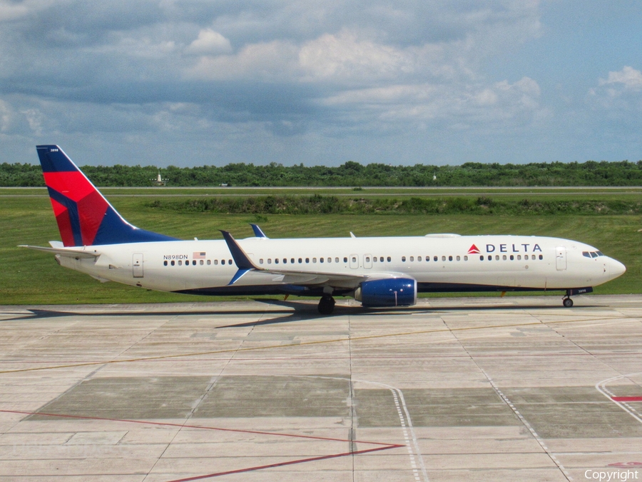 Delta Air Lines Boeing 737-932(ER) (N898DN) | Photo 352946