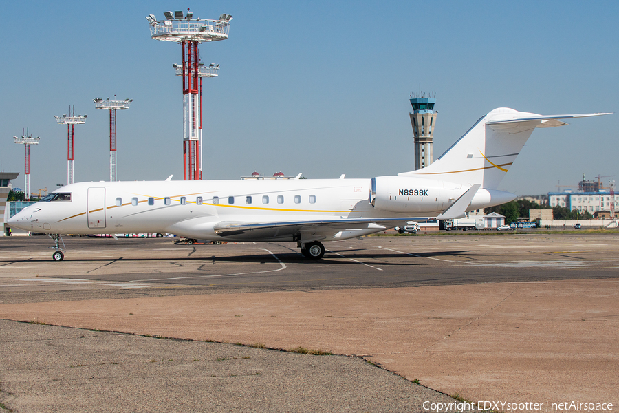 (Private) Bombardier BD-700-1A10 Global 6000 (N8998K) | Photo 507557