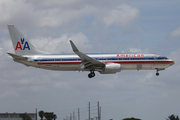 American Airlines Boeing 737-823 (N899NN) at  Miami - International, United States