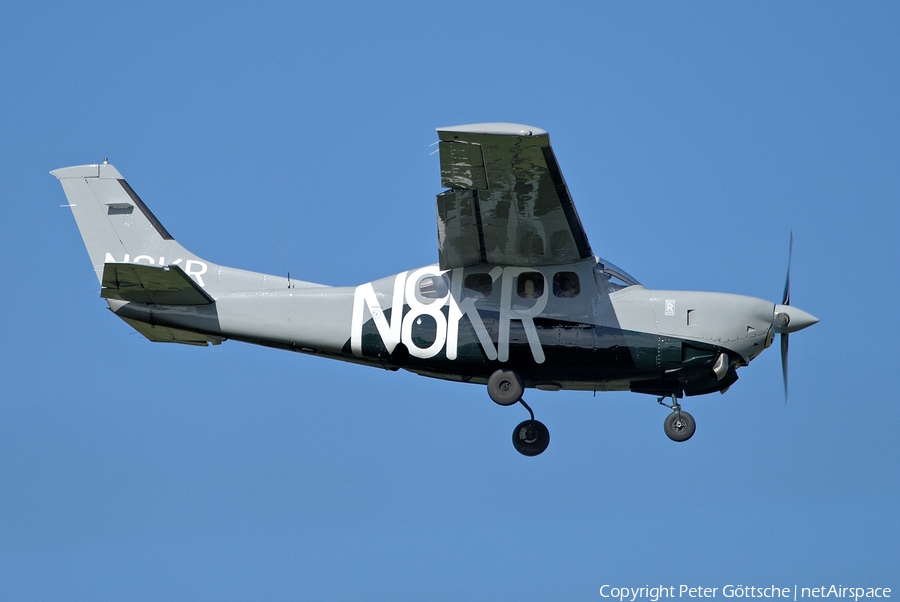 (Private) Cessna P210N Pressurized Centurion (N8KR) | Photo 308184