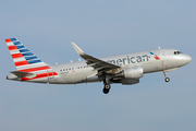 American Airlines Airbus A319-112 (N9004F) at  Louisville - Standiford Field International, United States
