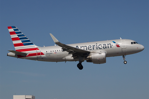 American Airlines Airbus A319-112 (N9008U) at  Miami - International, United States