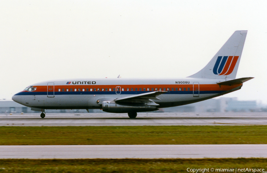 United Airlines Boeing 737-222 (N9008U) | Photo 46311