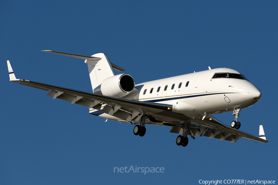 (Private) Bombardier CL-600-2B16 Challenger 601-3A (N900H) | Photo 179197
