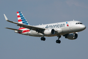 American Airlines Airbus A319-112 (N9013A) at  Dallas/Ft. Worth - International, United States