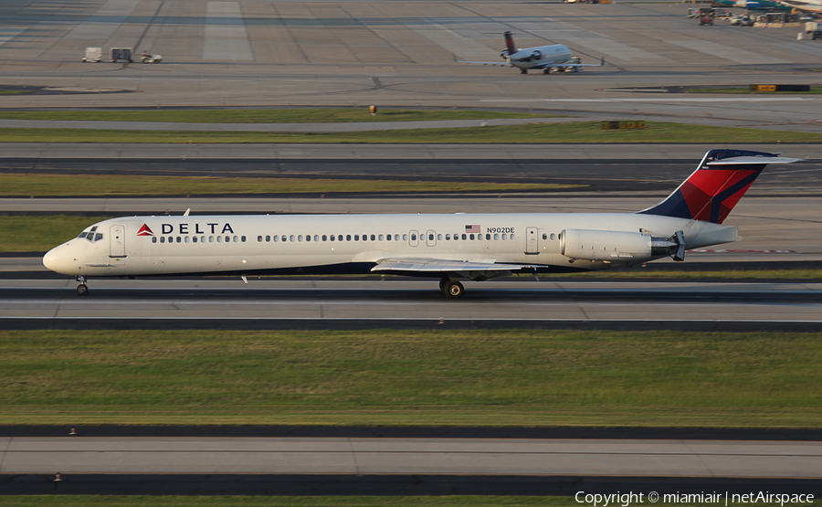 Delta Air Lines McDonnell Douglas MD-88 (N902DE) | Photo 6492