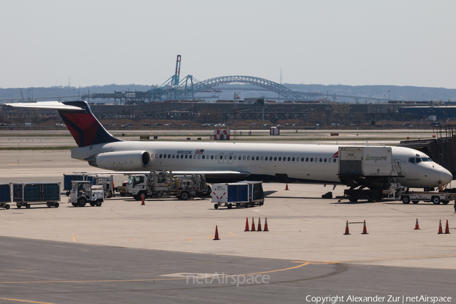 Delta Air Lines McDonnell Douglas MD-88 (N902DE) | Photo 158642