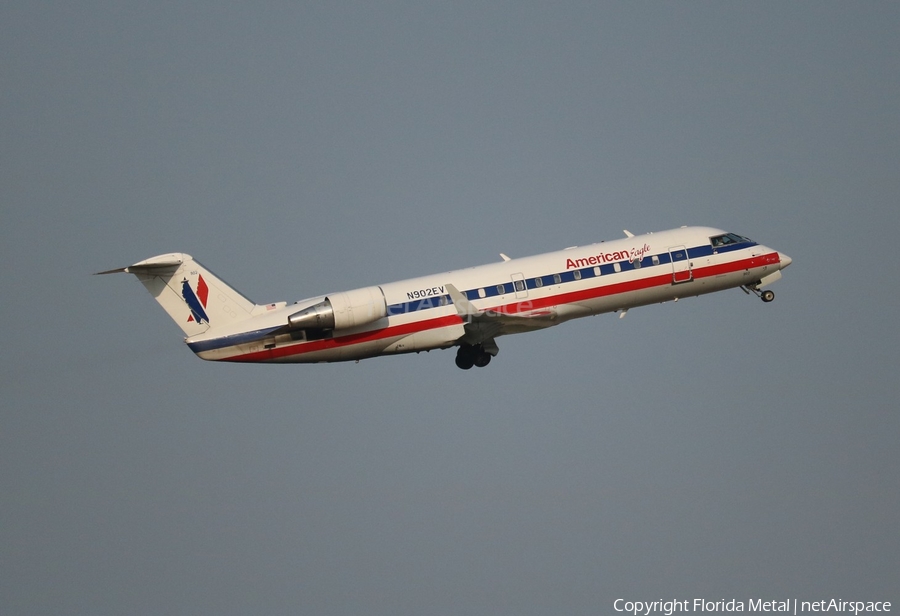 American Eagle (ExpressJet Airlines) Bombardier CRJ-200ER (N902EV) | Photo 319751