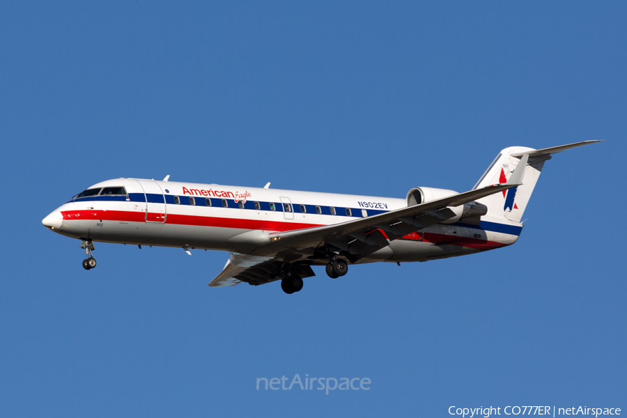 American Eagle (ExpressJet Airlines) Bombardier CRJ-200ER (N902EV) | Photo 60744