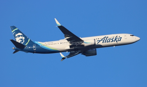 Alaska Airlines Boeing 737-9 MAX (N903AK) at  Orlando - International (McCoy), United States
