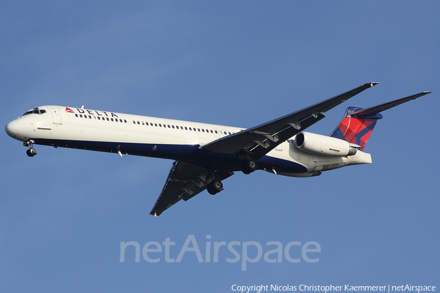 Delta Air Lines McDonnell Douglas MD-88 (N904DE) | Photo 127055