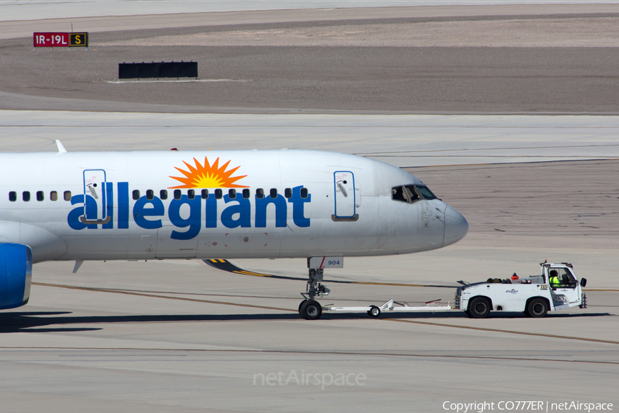 Allegiant Air Boeing 757-204 (N904NV) | Photo 75051