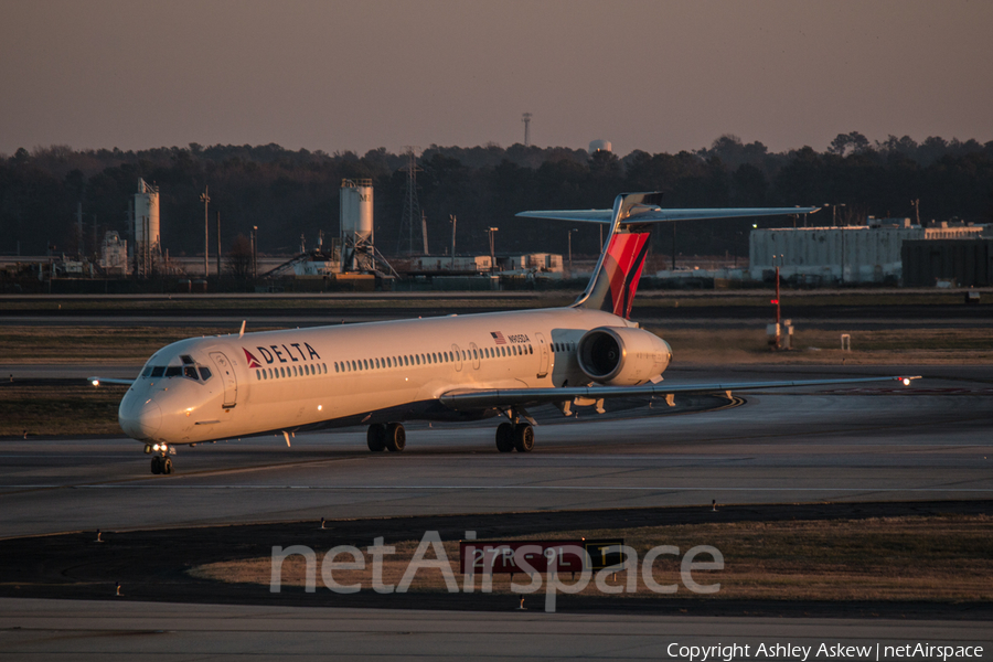 Delta Air Lines McDonnell Douglas MD-90-30 (N905DA) | Photo 66488