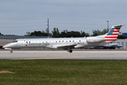 American Eagle (Envoy) Embraer ERJ-145LR (N905JH) at  Miami - International, United States