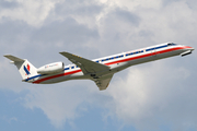 American Eagle Embraer ERJ-145LR (N906AE) at  La Crosse - Regional, United States