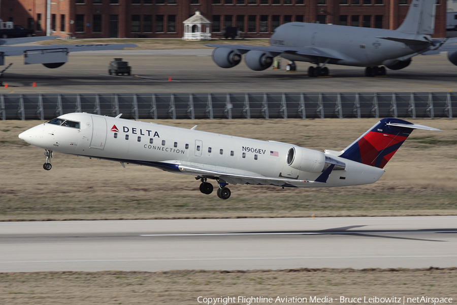 Delta Connection (ExpressJet Airlines) Bombardier CRJ-200ER (N906EV) | Photo 94637