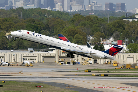 Delta Air Lines McDonnell Douglas MD-88 (N907DE) at  Atlanta - Hartsfield-Jackson International, United States