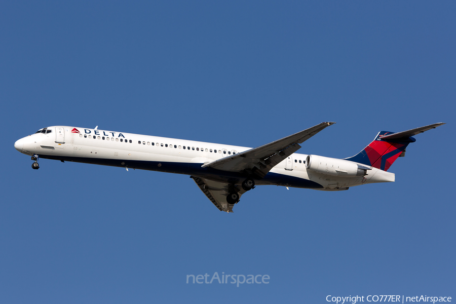 Delta Air Lines McDonnell Douglas MD-88 (N907DL) | Photo 91213