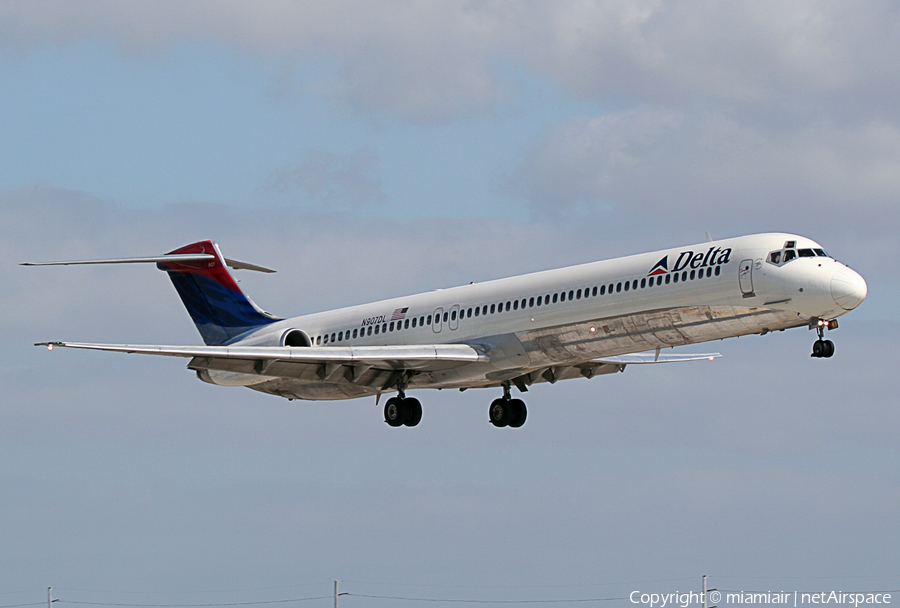 Delta Air Lines McDonnell Douglas MD-88 (N907DL) | Photo 5242