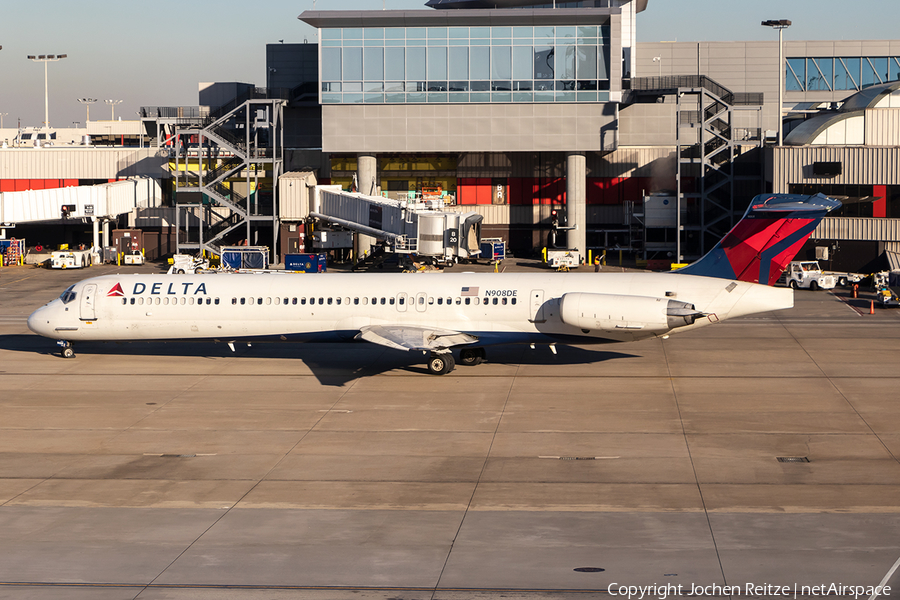 Delta Air Lines McDonnell Douglas MD-88 (N908DE) | Photo 252160