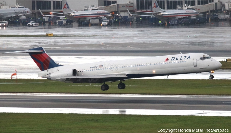 Delta Air Lines McDonnell Douglas MD-88 (N908DE) | Photo 320295