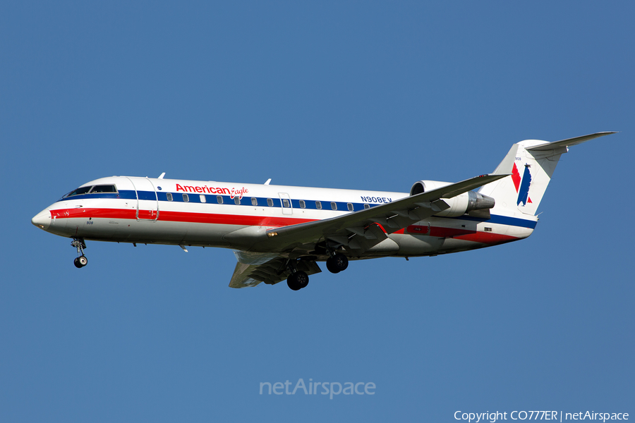 American Eagle (ExpressJet Airlines) Bombardier CRJ-200ER (N908EV) | Photo 75066