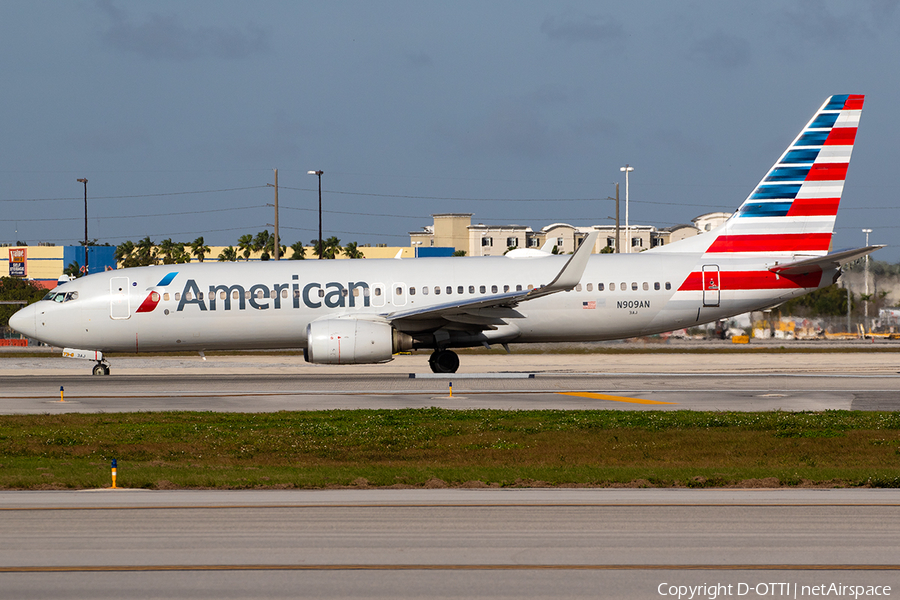 American Airlines Boeing 737-823 (N909AN) | Photo 614497