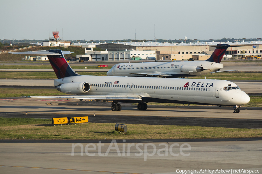 Delta Air Lines McDonnell Douglas MD-88 (N909DL) | Photo 69218