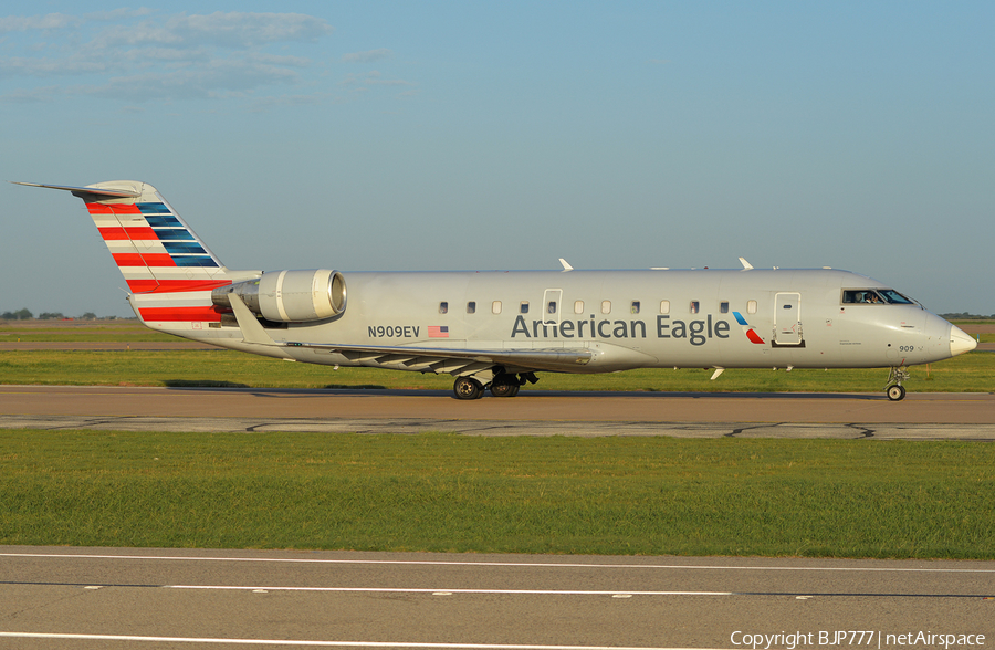 American Eagle (ExpressJet Airlines) Bombardier CRJ-200ER (N909EV) | Photo 193363