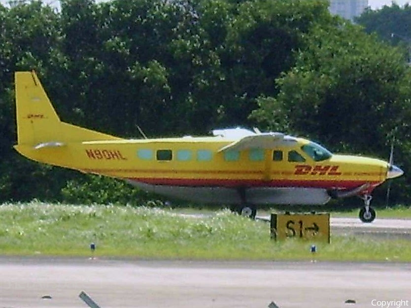 DHL (Air St. Kitts & Nevis) Cessna 208B Grand Caravan (N90HL) | Photo 261681