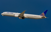 United Airlines Boeing 787-10 Dreamliner (N91007) at  Los Angeles - International, United States