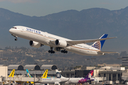 United Airlines Boeing 787-10 Dreamliner (N91007) at  Los Angeles - International, United States