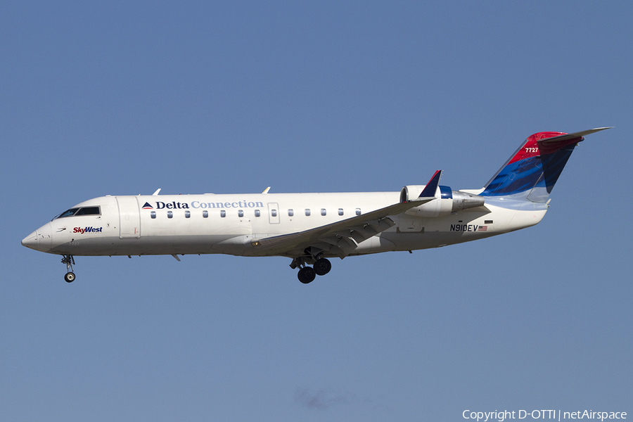 Delta Connection (SkyWest Airlines) Bombardier CRJ-200LR (N910EV) | Photo 334866