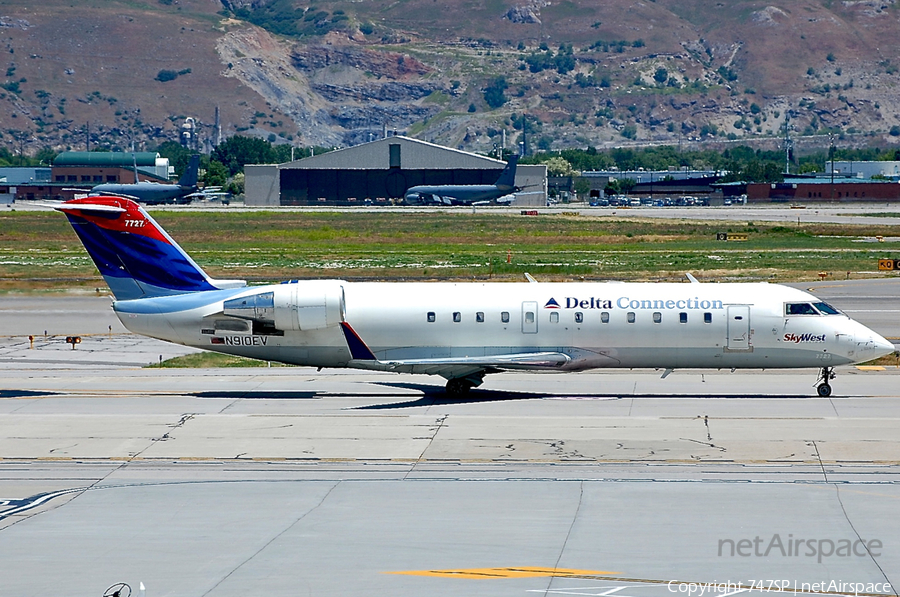 Delta Connection (SkyWest Airlines) Bombardier CRJ-200LR (N910EV) | Photo 37109