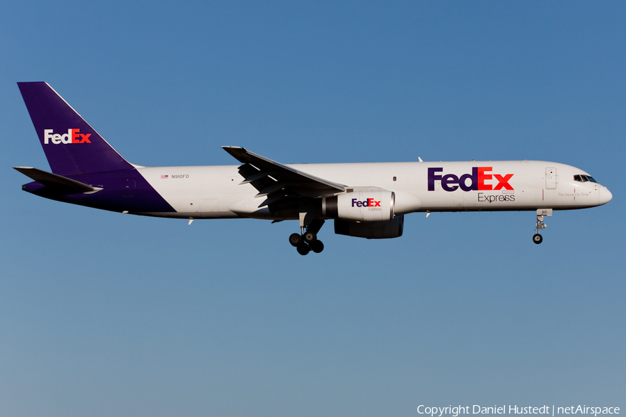 FedEx Boeing 757-236(SF) (N910FD) | Photo 422223