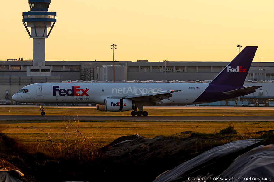 FedEx Boeing 757-236(SF) (N910FD) | Photo 378273