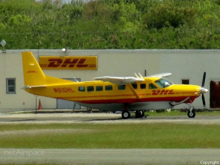 DHL (Air St. Kitts & Nevis) Cessna 208B Super Cargomaster (N910HL) | Photo 50698