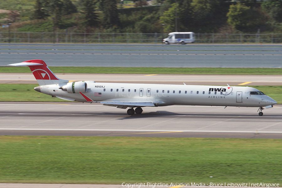 Northwest Airlink (Mesaba Airlines) Bombardier CRJ-900LR (N910XJ) | Photo 171484