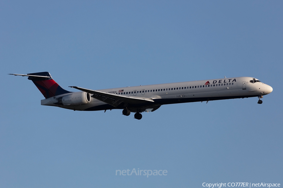 Delta Air Lines McDonnell Douglas MD-90-30 (N911DA) | Photo 395956