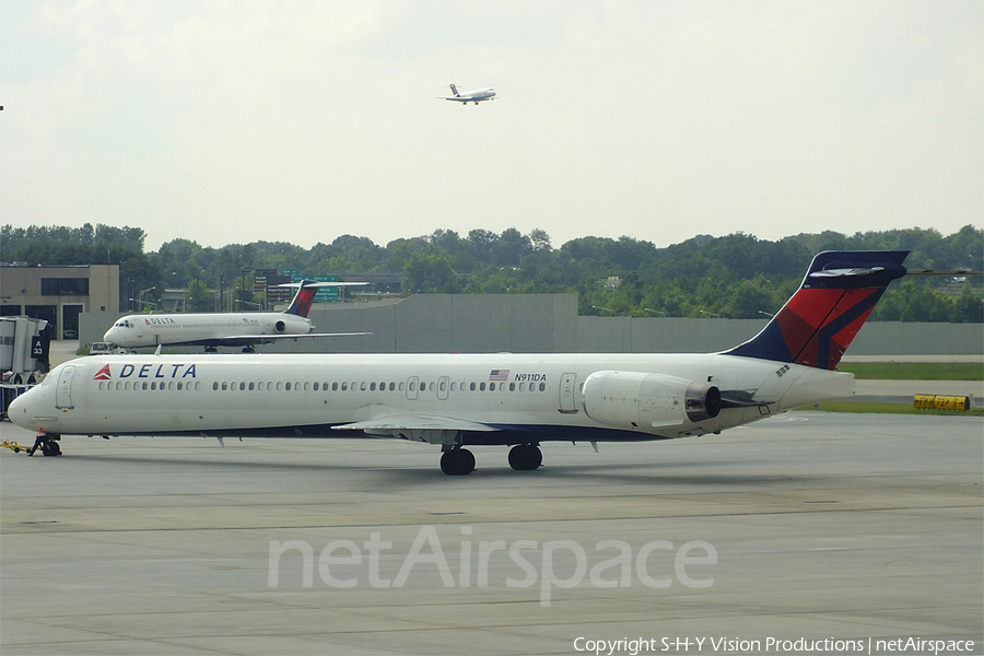 Delta Air Lines McDonnell Douglas MD-90-30 (N911DA) | Photo 54063