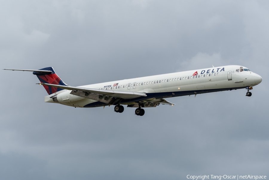 Delta Air Lines McDonnell Douglas MD-88 (N911DE) | Photo 284523