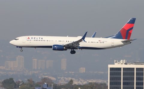 Delta Air Lines Boeing 737-932(ER) (N911DQ) at  Los Angeles - International, United States