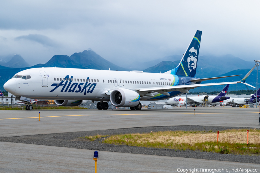 Alaska Airlines Boeing 737-9 MAX (N912AK) | Photo 637818