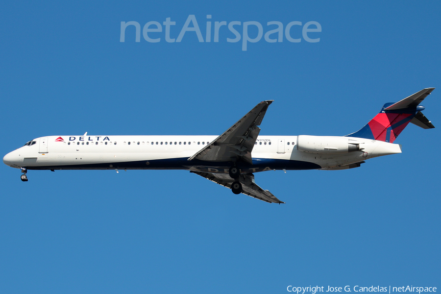 Delta Air Lines McDonnell Douglas MD-88 (N912DL) | Photo 144244