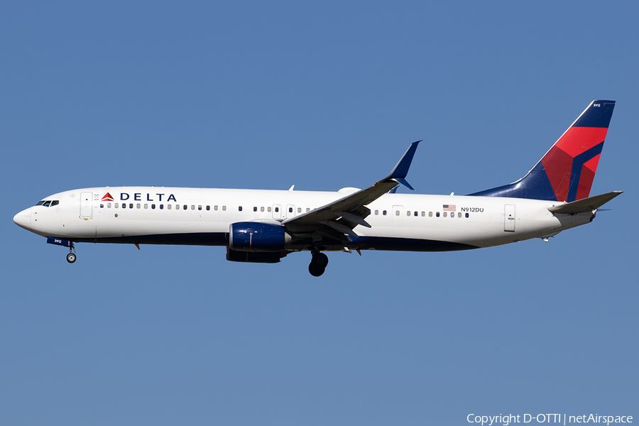 Delta Air Lines Boeing 737-932(ER) (N912DU) | Photo 525378