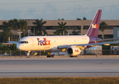 FedEx Boeing 757-28A(SF) (N912FD) at  Miami - International, United States