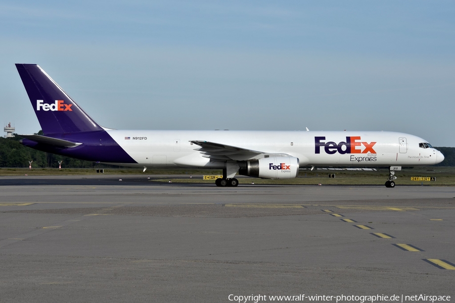 FedEx Boeing 757-28A(SF) (N912FD) | Photo 545868