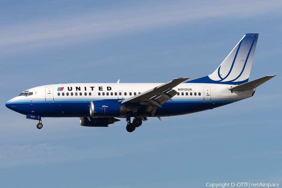 United Airlines Boeing 737-522 (N912UA) | Photo 186594