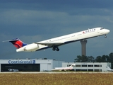 Delta Air Lines McDonnell Douglas MD-88 (N913DE) at  Houston - George Bush Intercontinental, United States