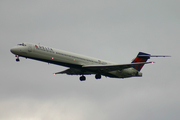 Delta Air Lines McDonnell Douglas MD-90-30 (N913DN) at  Boston - Logan International, United States
